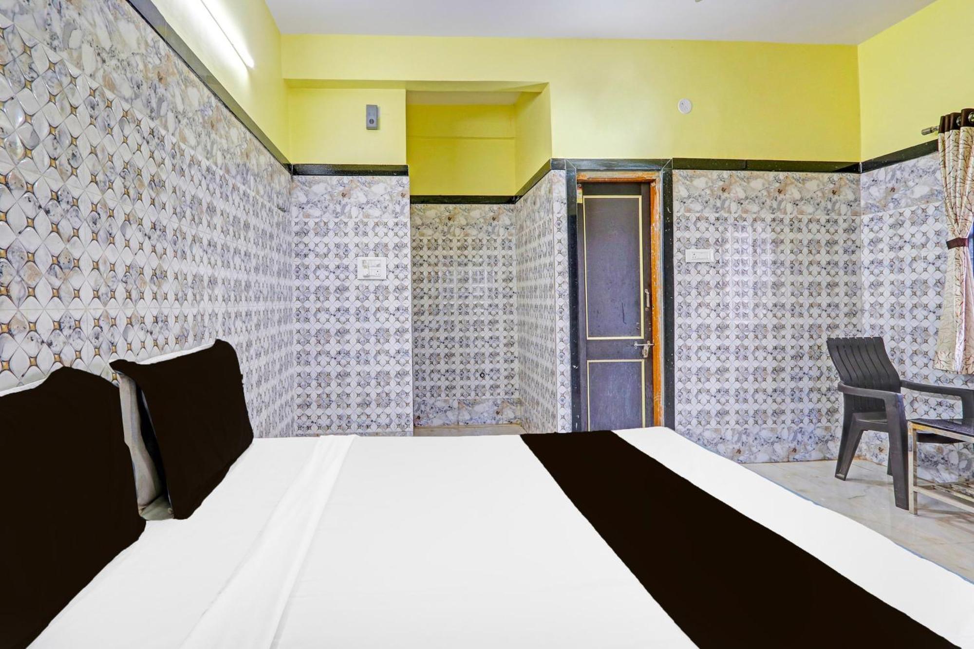 Hotel O Pankaj Hotel & Lodge Gangapur  Екстериор снимка
