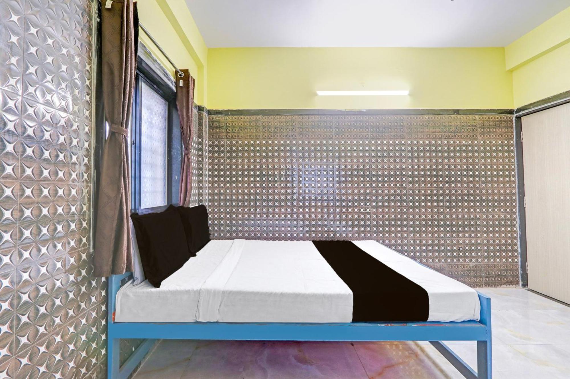 Hotel O Pankaj Hotel & Lodge Gangapur  Екстериор снимка