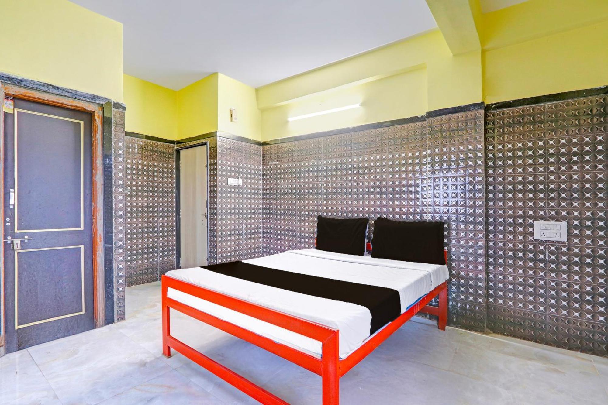 Hotel O Pankaj Hotel & Lodge Gangapur  Екстериор снимка